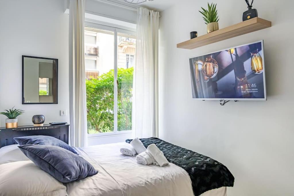 פריז Cozy Studio Near The Eiffel Tower מראה חיצוני תמונה